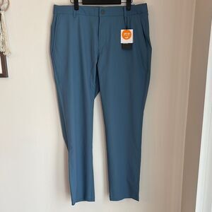 Puma Men straight leg light Blue golf performance Pants stretchy size 35/30 NWT
